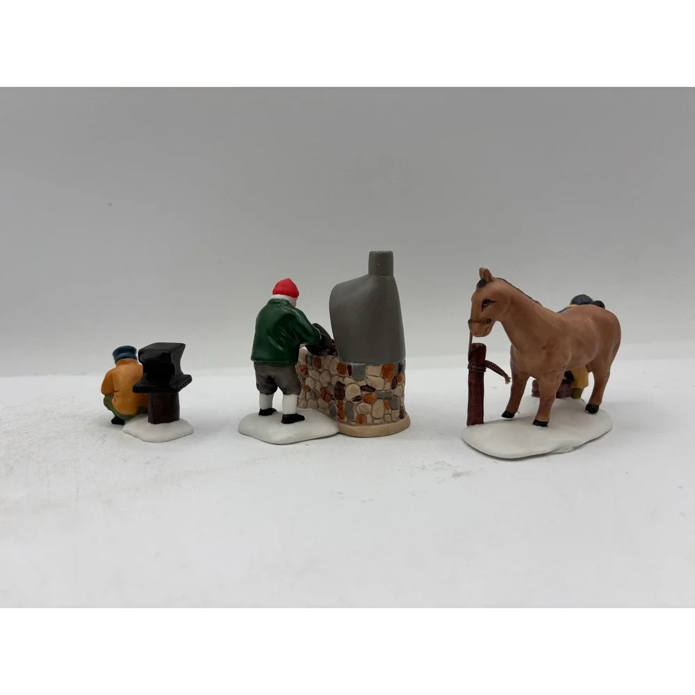 Department 56 1987 Vintage Heritage Village Collection Blacksmith 5934-0 Retired